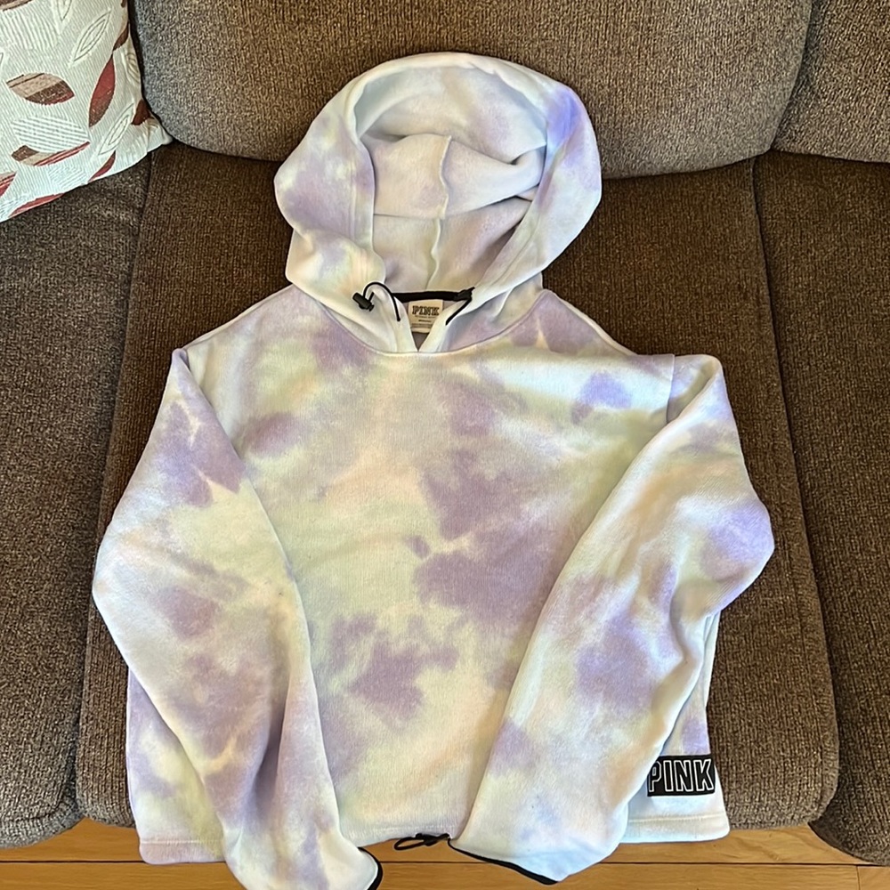 PINK tie dye cropped sweatshirt. Size medium.
